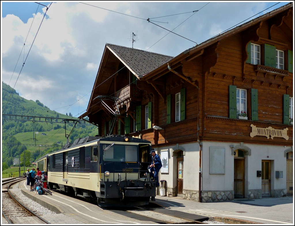 The Goldenpass classic train pictured in Montbovon on May 28th, 2012.