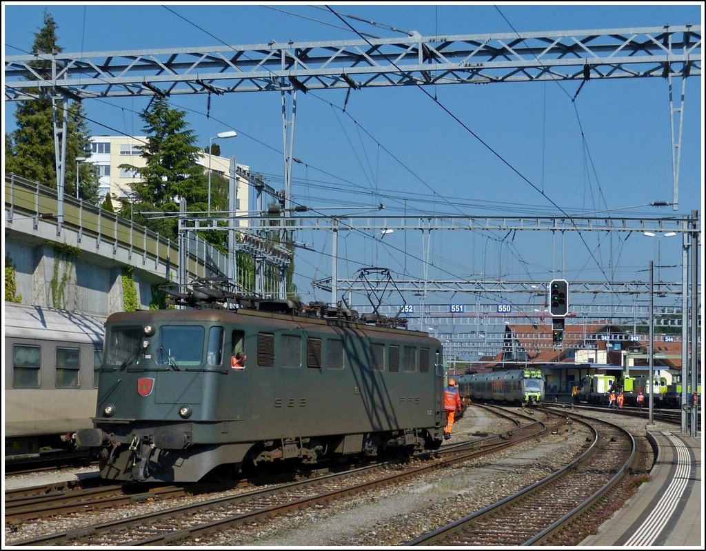 The green Ae 6/6 11513 pictured in Spiez on May 25th, 2012.