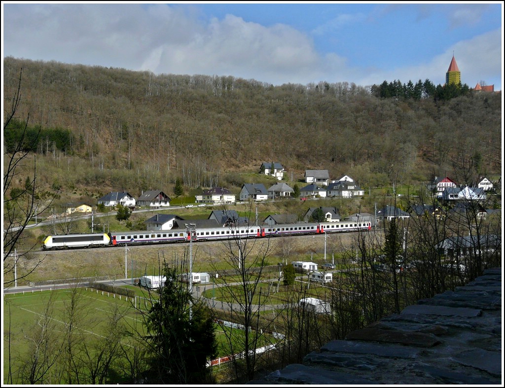 The IR 113 Liers - Luxembourg City is running through Clervaux on April 12th, 2008.