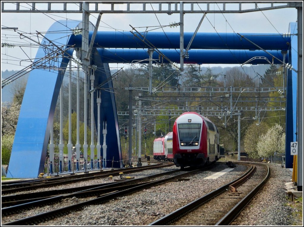 The IR 3712 Luxembourg City - Troisvierges is arriving in Ettelbrck on April 14th, 2012.