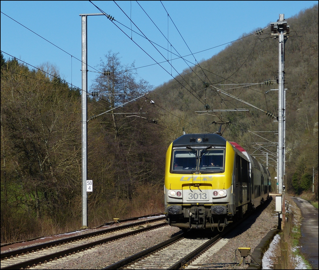 The IR 3737 Troisvierges - Luxembourg City photographed in Goebelsmhle on February 18th, 2013.