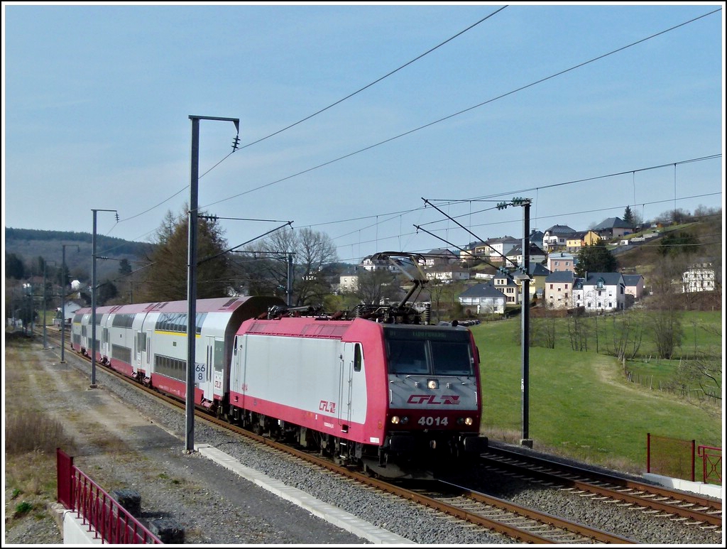 The IR 3741 is running through Wilwerwiltz on March 27th, 2012.