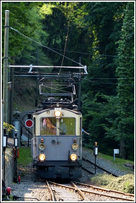 The LLB (Loche-Loche les Bains) ABFe 2/4 N 10 is arriving in Chaulin on May 27th, 2012.