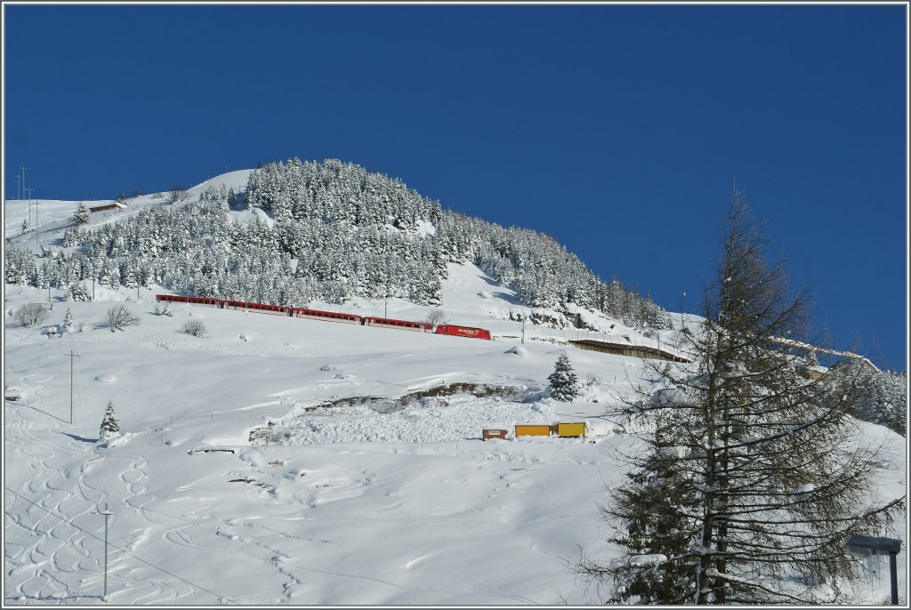 The MGB HGe 4/4 106 with his local train 835 between Ntschen and Andermatt. 
12.12.12