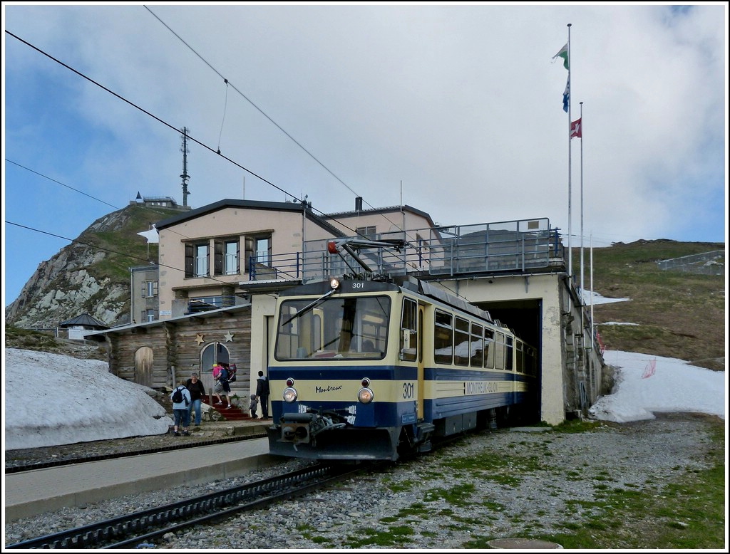 The MGN Beh 4/8 N 301  Montreux  pictured on the top of Rochers de Naye on May 26th, 2012.