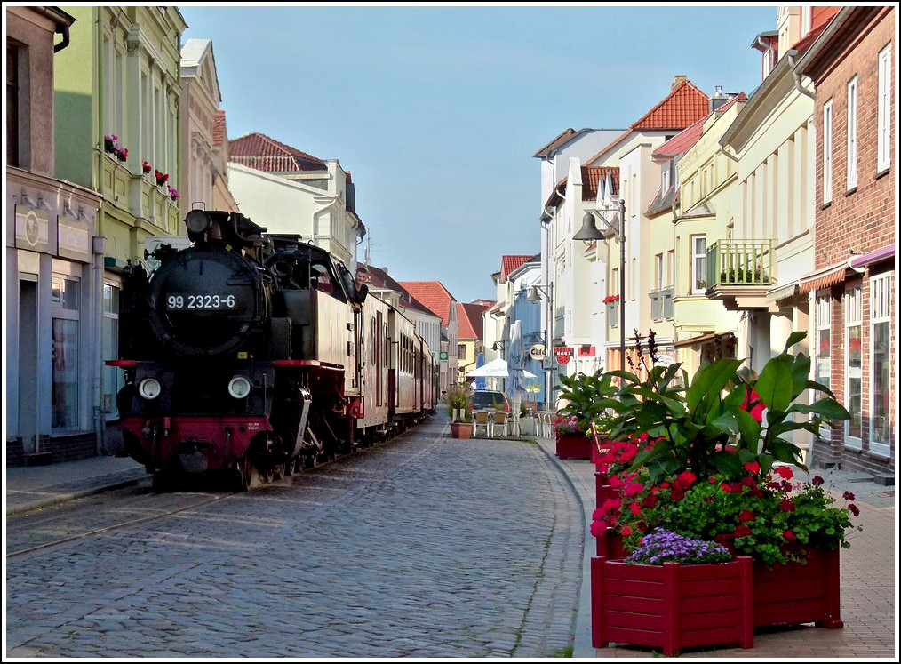 The Molli is running through the streets of Bad Doberan on September 25th, 2011.