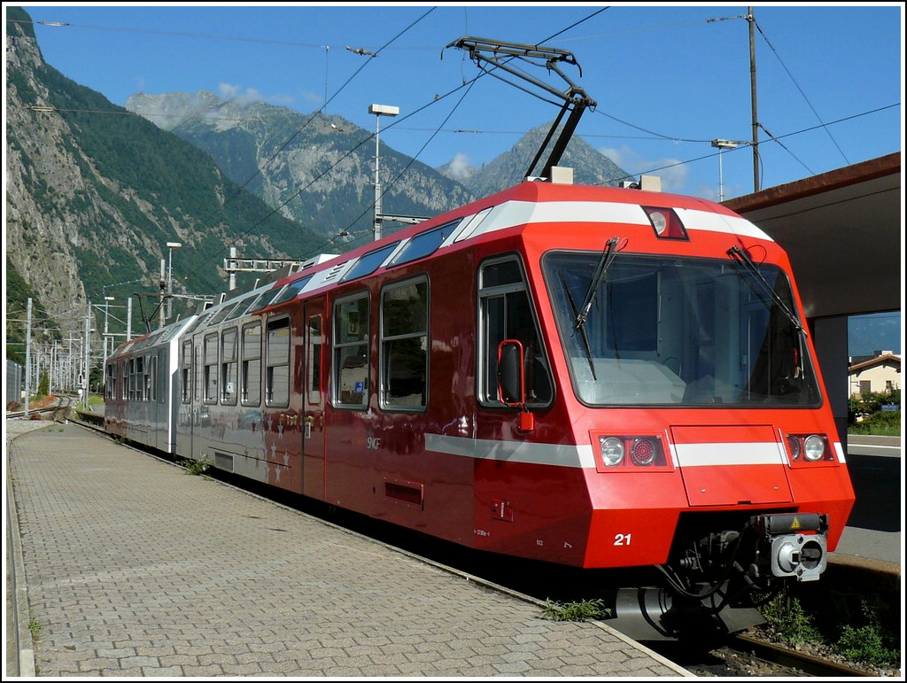 The Mont-Blanc Express BDeH 4/8 21 (SNCF Z 821) is waiting for passengers to Vallorcine in Martigny on August 3rd, 2008.
