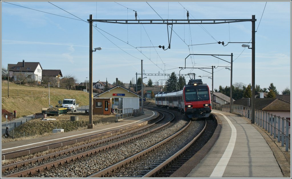 The new RE relation of the  RER Fribourgois  a Domino on the way to Bulle in Neyruz.
12.03.2012