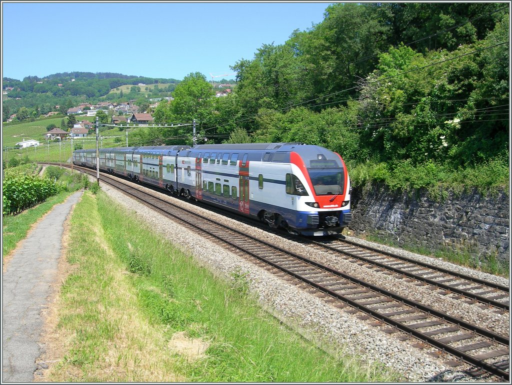 The new SBB 511 001 on a test run by Bossire. 
25.05.2011