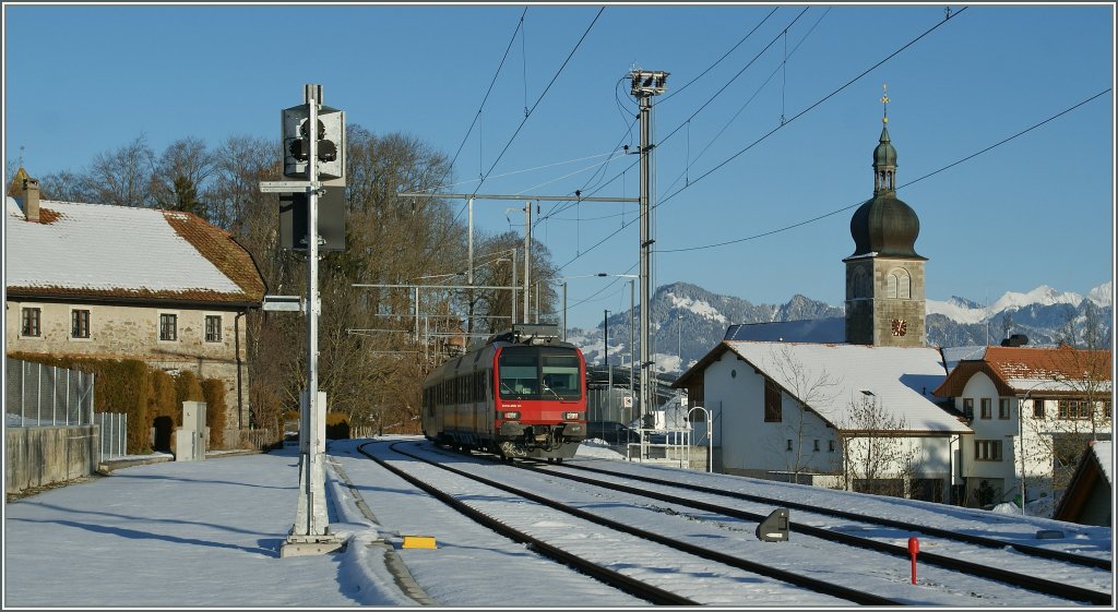 The old Vaulruz Nord Station is now a Service Station. 
A Domino is on the way to Bulle. 
28.01.2013  