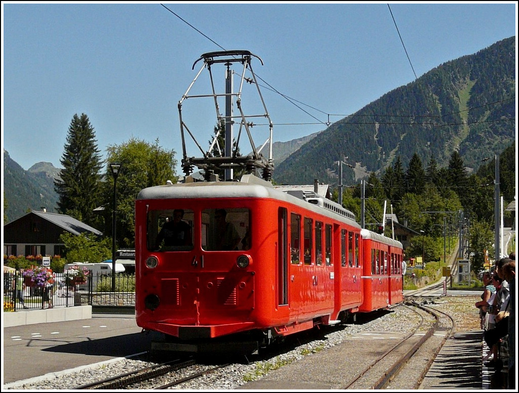 The  Petit Train Rouge  N 41 of the Mer de Glace railway is entering into the station of Chamonix-Mont-Blanc on August 3rd, 2008.