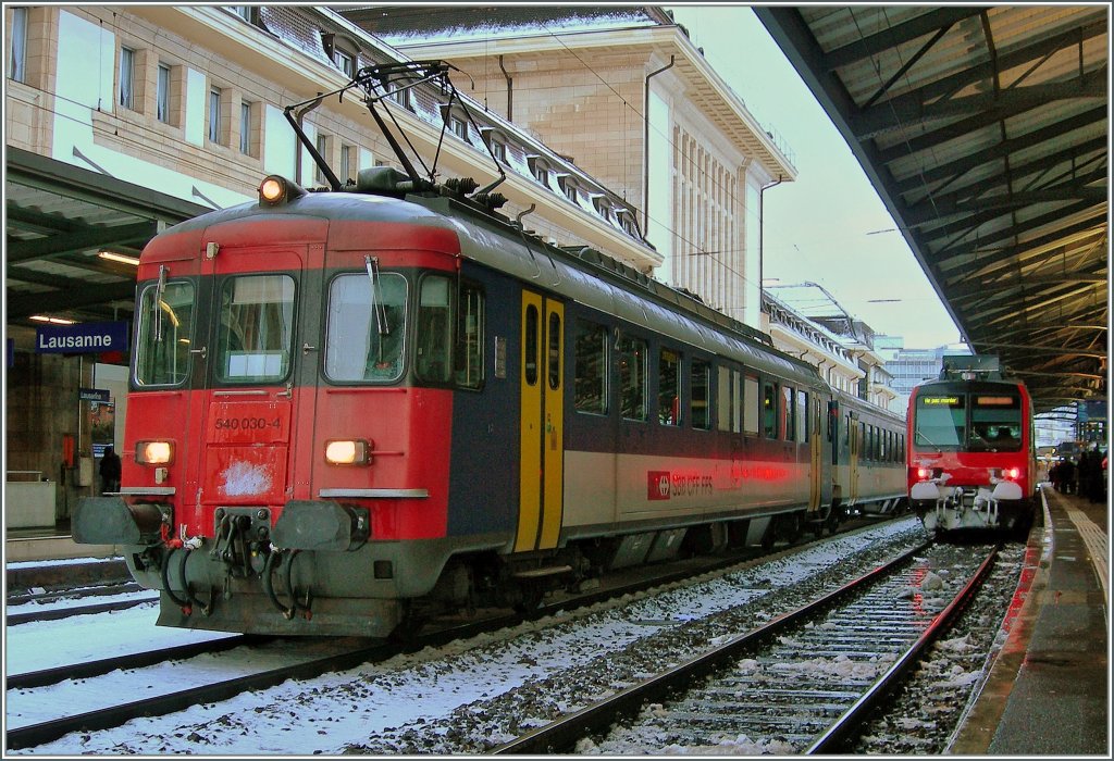 The RBe 4/4 (540 030-4) in Lausanne. 
17.12.2010