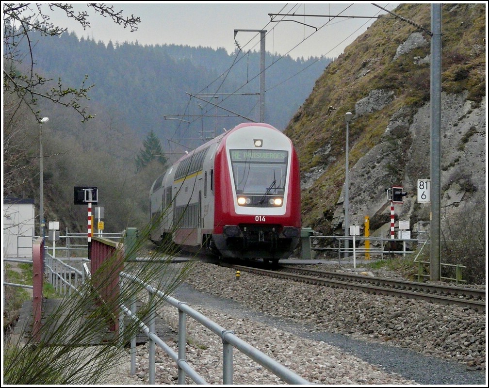 The RE 3767 Luxembourg City - Troisvierges pictured near Maulusmhle on April 23rd, 2008.