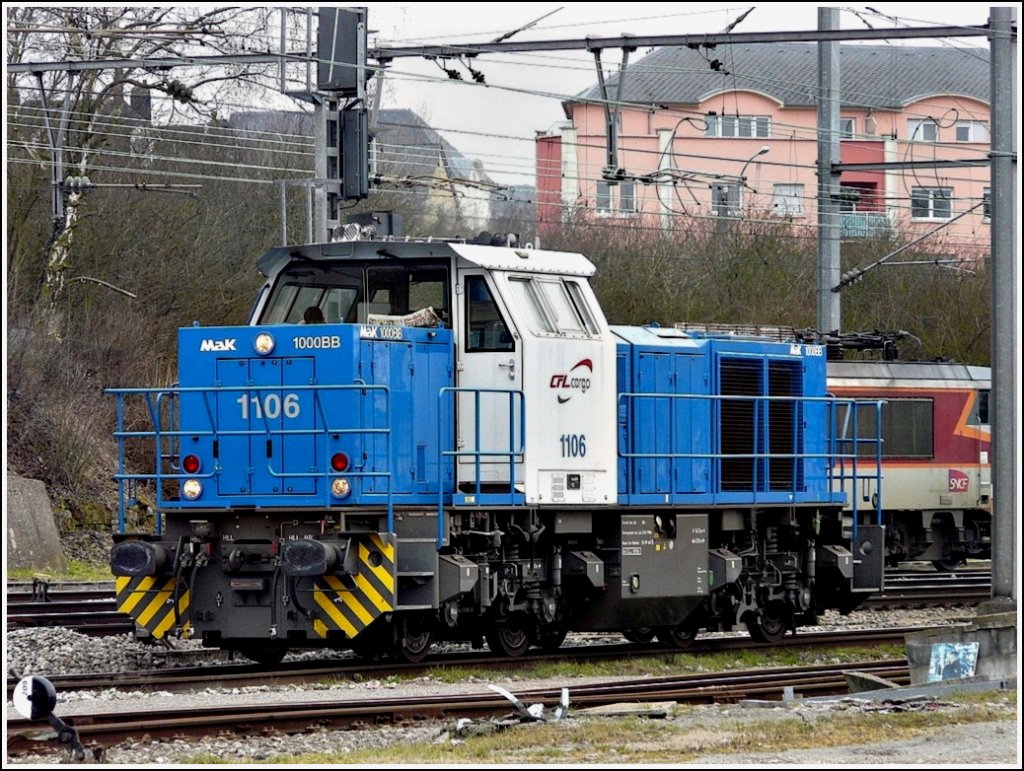 The shunter engine 1106 pictured in Luxembourg City on March 1st, 2009.