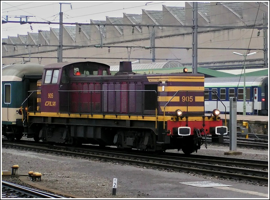 The shunter engine 905 taken in Luxembourg City on September 19th, 2004.