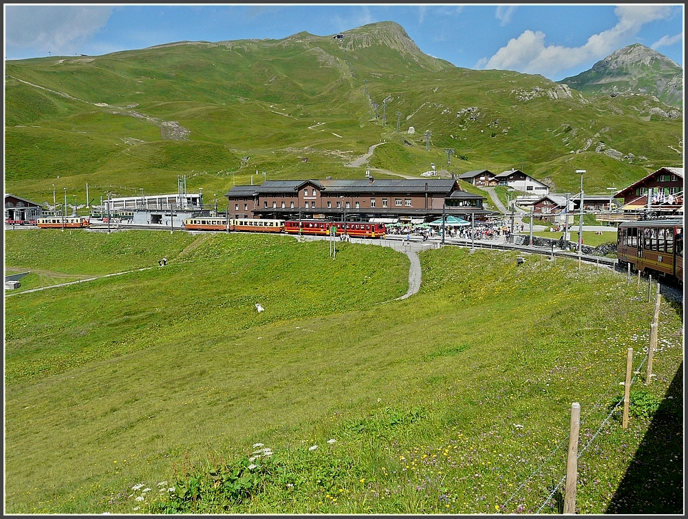 The station of Kleine Scheidegg with several JB units pictured out of the train to Jungfraujoch on July 30th, 2008. 
