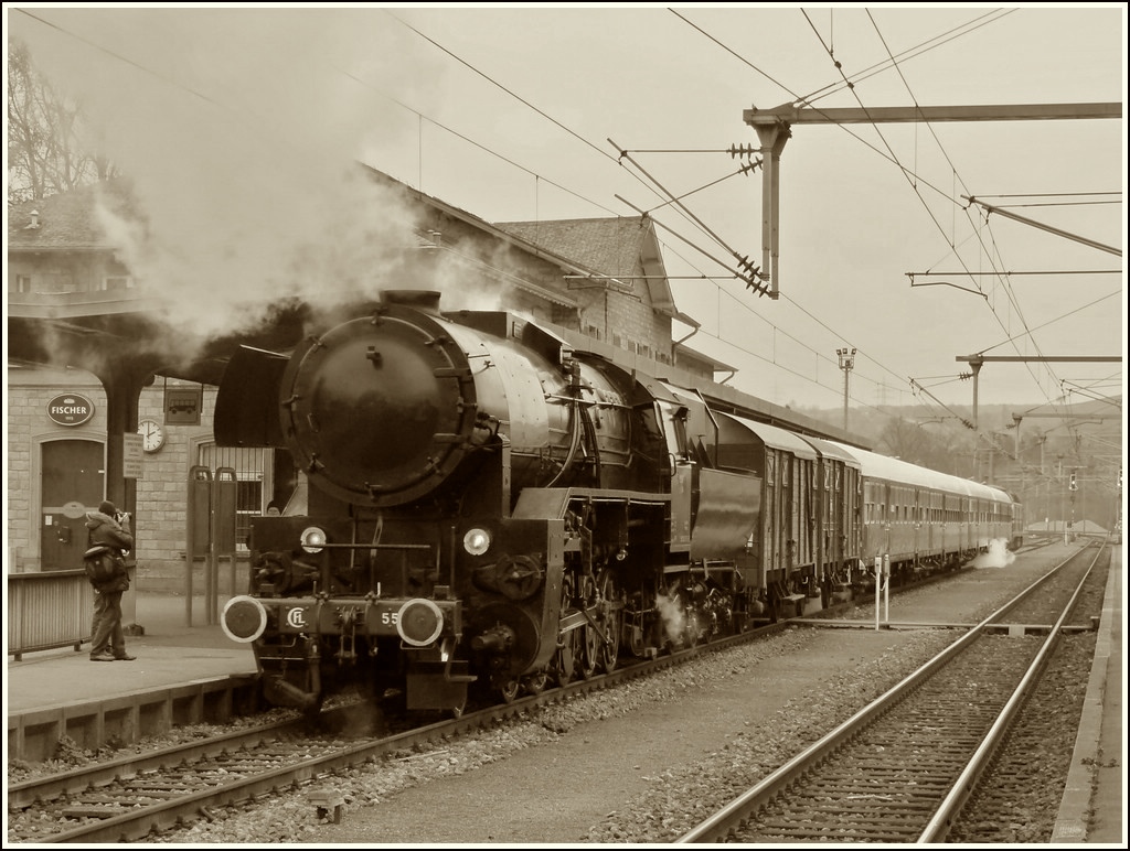The steam engine 5519 pictured at the end of a special train in Ettelbrck on January 29th, 2012.