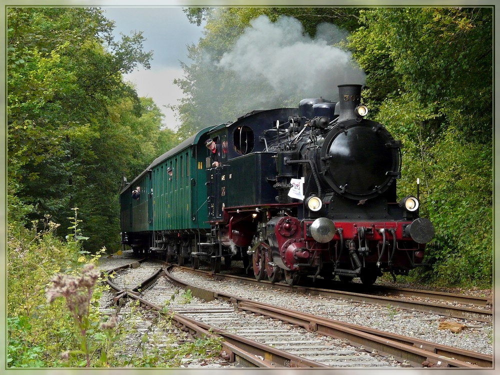 The steam engine  Energie 507  is hauling the heritage train into the station of Fond de Gras on September 13th, 2009.