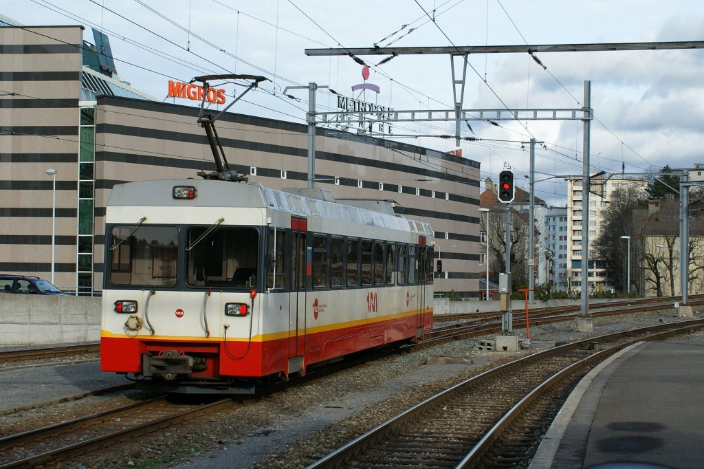 The TRN/CMN local service to Les Ponts-de-Martel leaves in La Chaux-de-Fonds.
28.11.2009
   