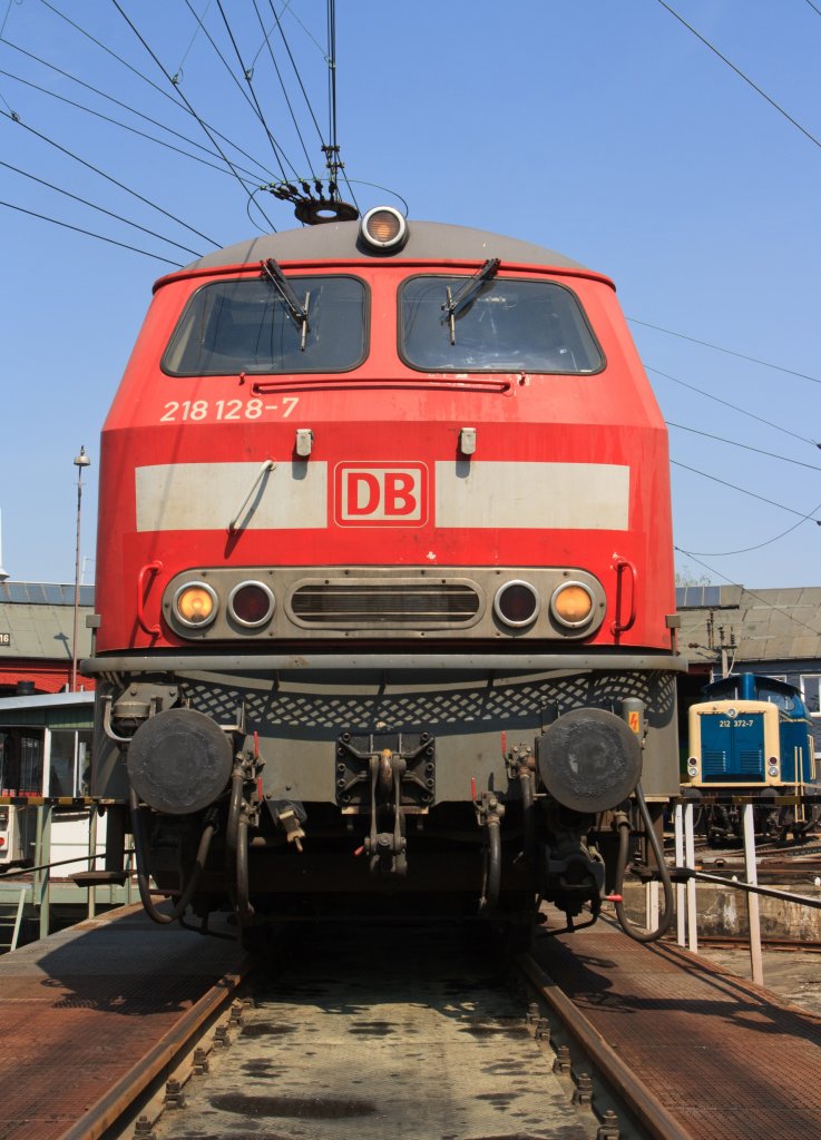 The (V160) 218128-7 will be presented on 24.4.2011 in the Sdwestflische Railroad Museum in of Siegen on the turntable.
