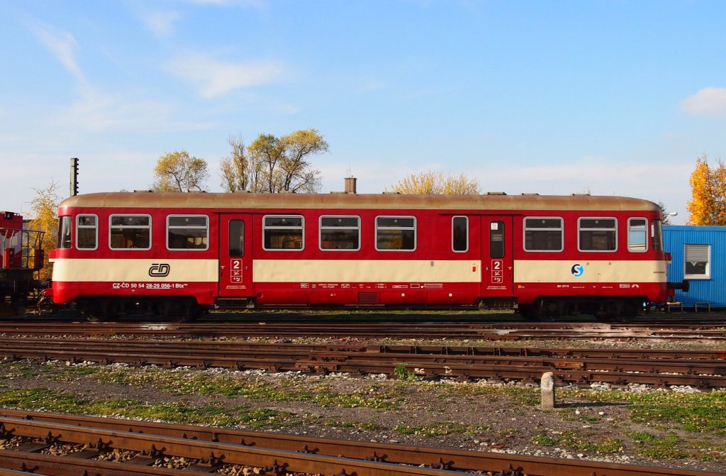 The vagon Btx at the railway station Kladno in 2012:10:18