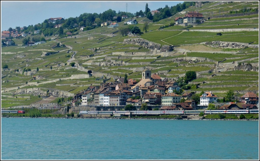 The vine terraces of Lavaux are a nice background for the meeting of two IR in St Saphorin on May 26th, 2012.