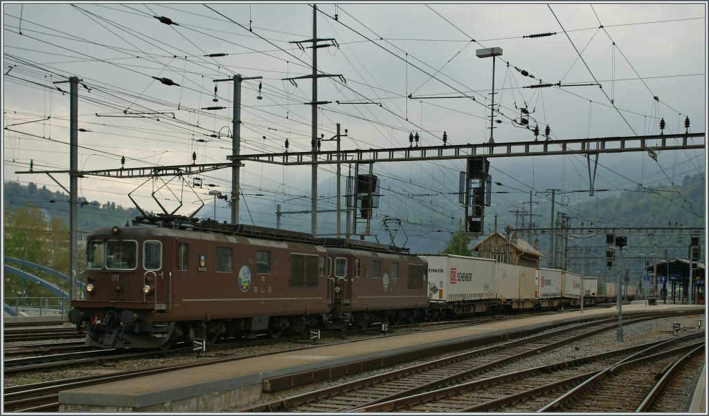 Two BLS Re 4/4 in Brig.
04.05.2013