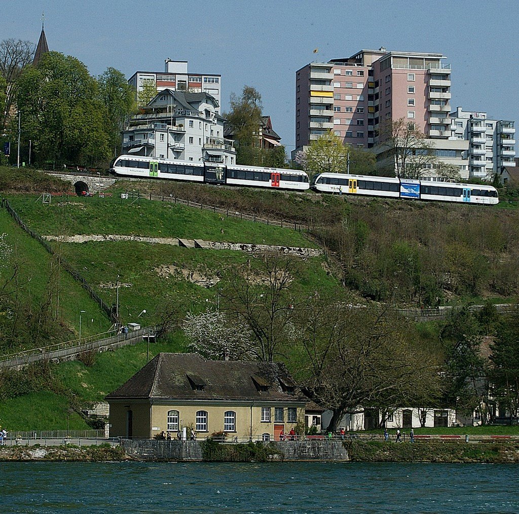 Two Thurbo GTW by Neuhausen.
14.04.2009