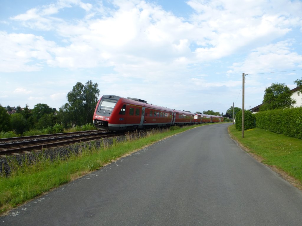 Two VT 612 are driving between Förbau and Seulbitz on July 26th 2013.