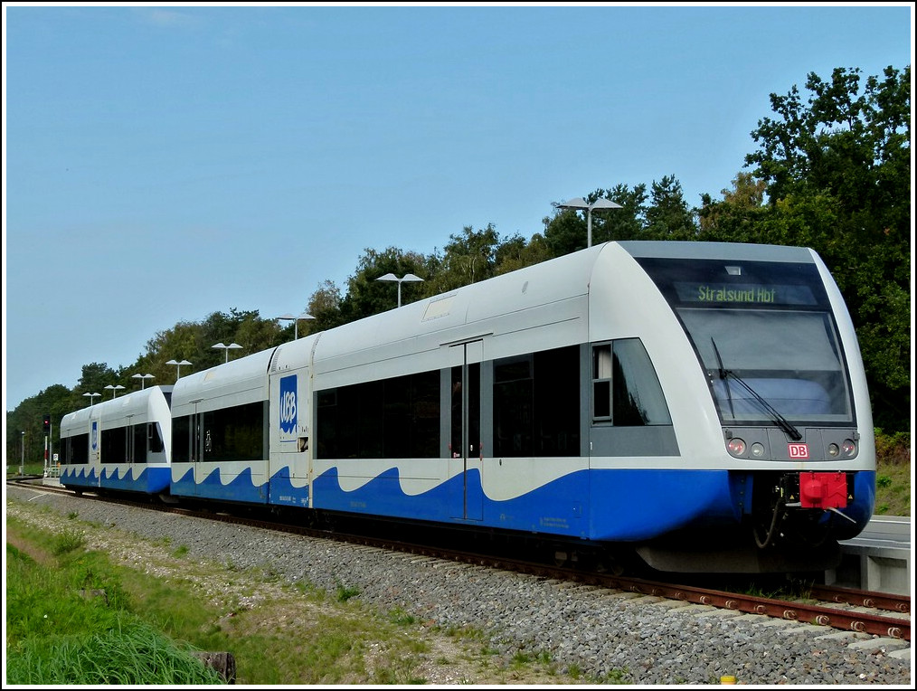 UBB (Usedomer Bderbahn) double unit pictured in Świnoujście (Poland) on September 23rd, 2011.