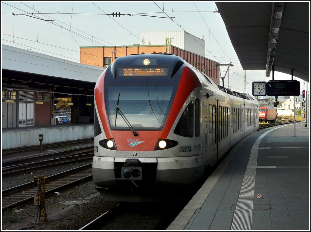 VIAS VT 301 is entering into the the main station of Koblenz on September 27th, 2011.