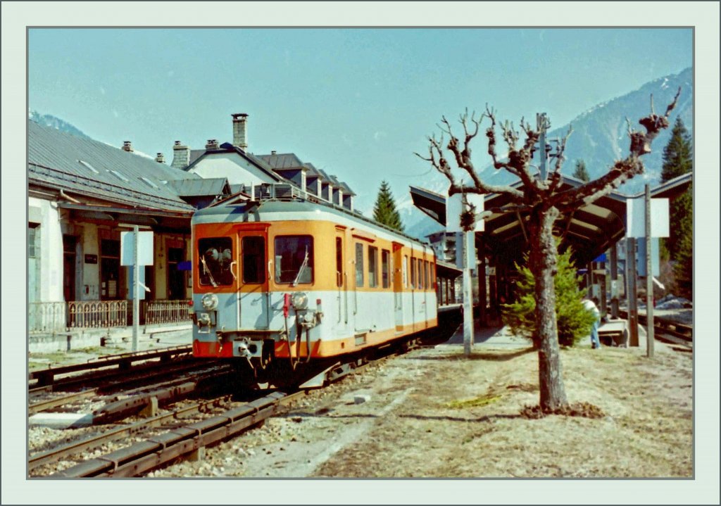 X 600 in Chamonix. (early Spring 1997/scanned negativ)


