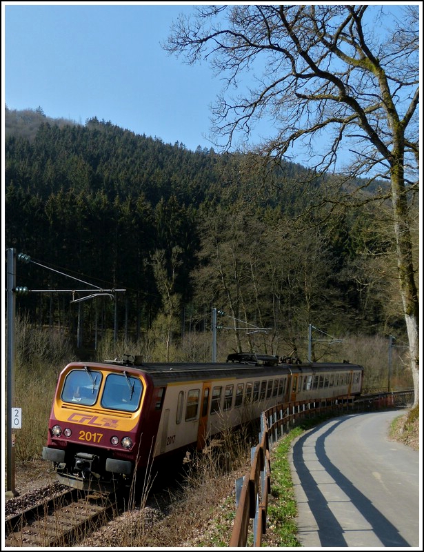 Z 2017 is running between Merkholtz and Kautenbach on April 3rd, 2012.