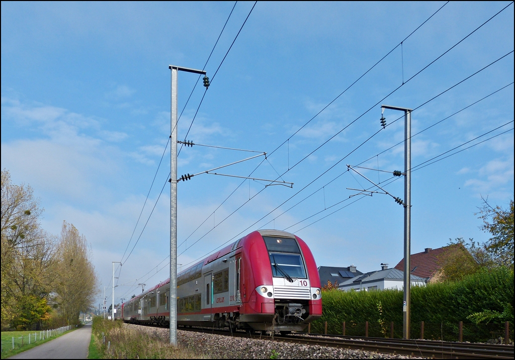 Z 2200 double unit photographed near Mersch on October 25th, 2012.