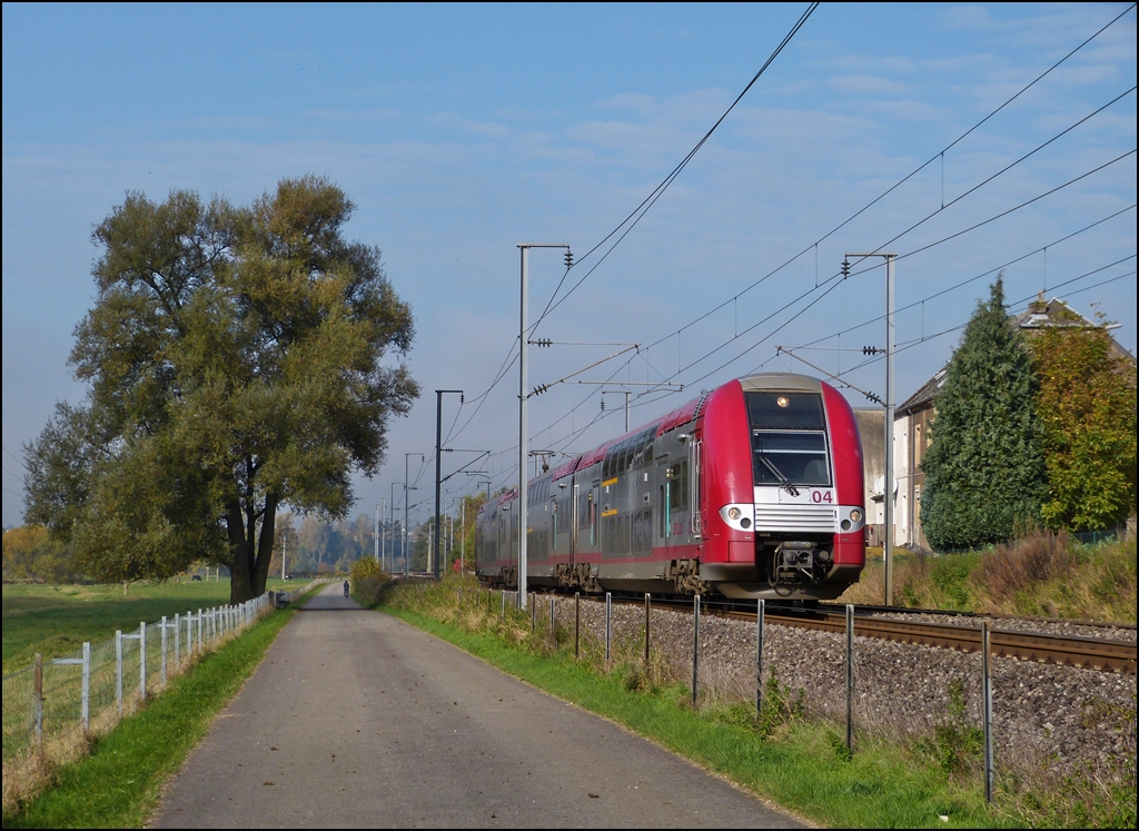 Z 2204 pictured near Mersch on October 25th, 2012.