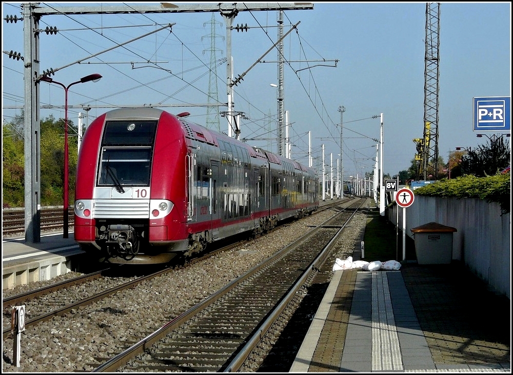 Z 2210 is leaving the station of Rodange on October 9th, 2010.
