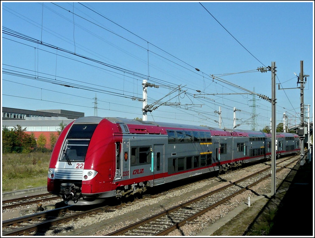 Z 2222 is running between Ptange and Rodange on October 1st, 2011.