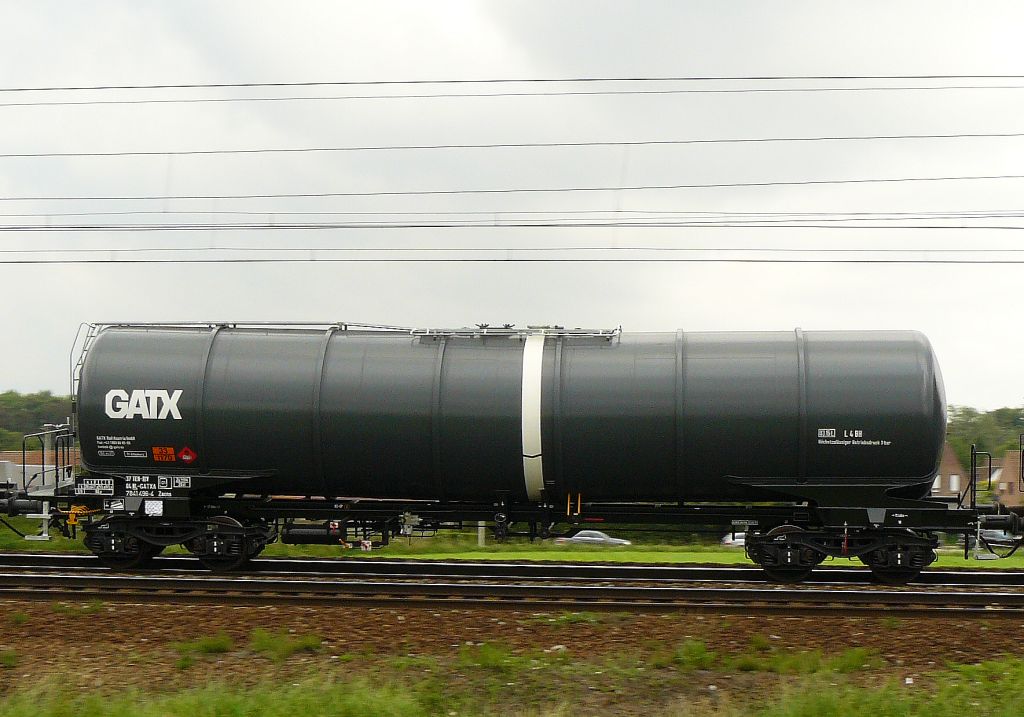 Zacns tankcar GATX-NL. Ekeren, Belgium 12-08-2011.
