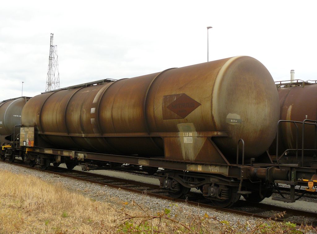 Zans tankcar from Switzerland owned by Mitrag in Bern with number 33 85 783 6 764-5 Polderdijkweg Antwerpen, Belgium 22-06-2012.