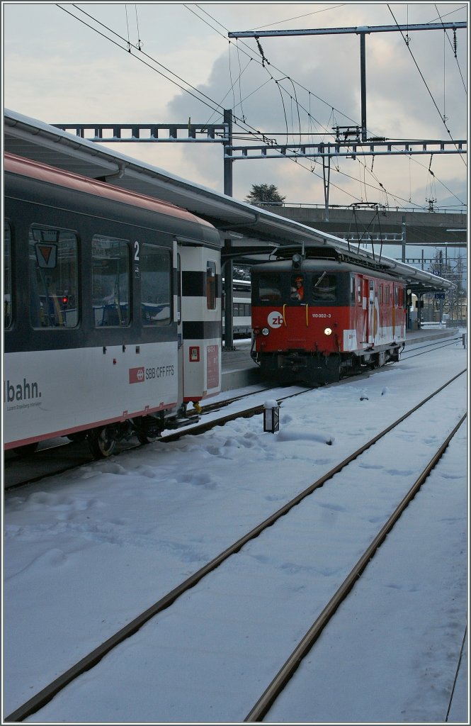  zb  De 110 002-3 in Interlaken Ost. 
04.02.2012
