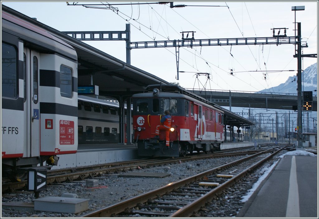  zb  De 110 021-3 in Interlaken Ost. 
05.02.2011