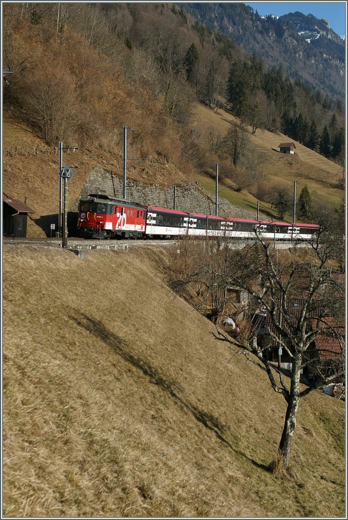 Zentralbahn  zb  De 4/4 110 021-3 by Eblingen. 05.02.2011

