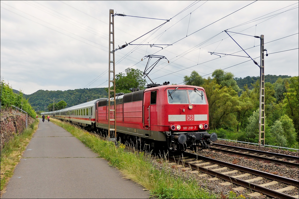 . 181 219-7 is hauling the IC 134  Ostfriesland  Norddeich Mole - Luxembourg City through Winningen on June 20th, 2014.