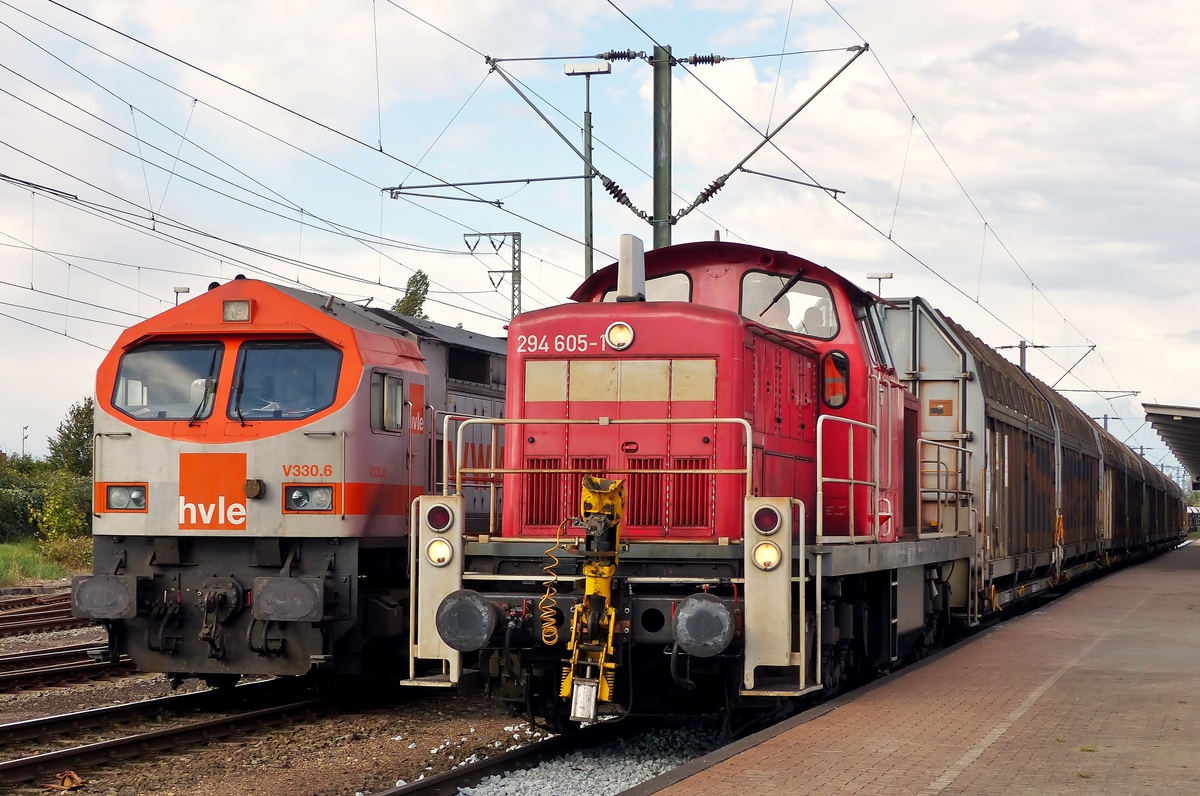 . 294 605-1 is hauling some goods waggons through the main station of Emden on October 7th, 2014.