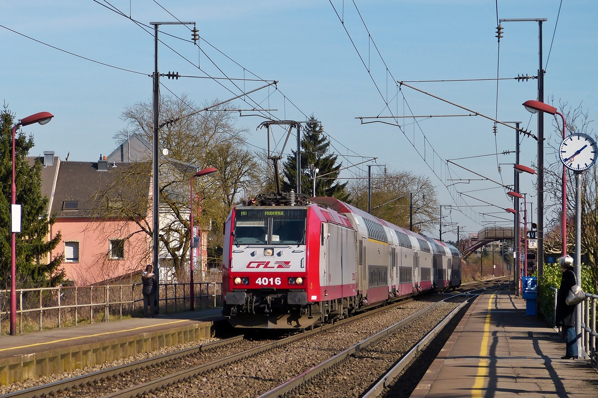 . 4016 is heading the RB 6813 Luxembourg City - Rodange in Schifflange on February 24th, 2014.