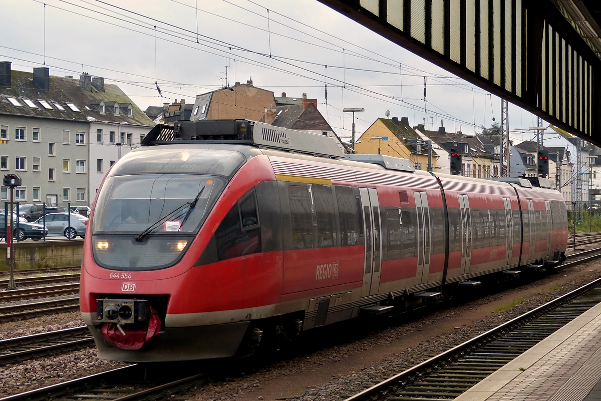 . 644 554 photographed in Trier main station on November 3rd, 2014.