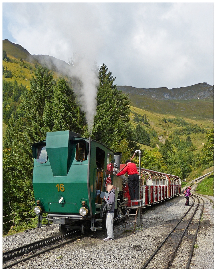 . A BRB train pictured in Planalp on September 27th, 2013.