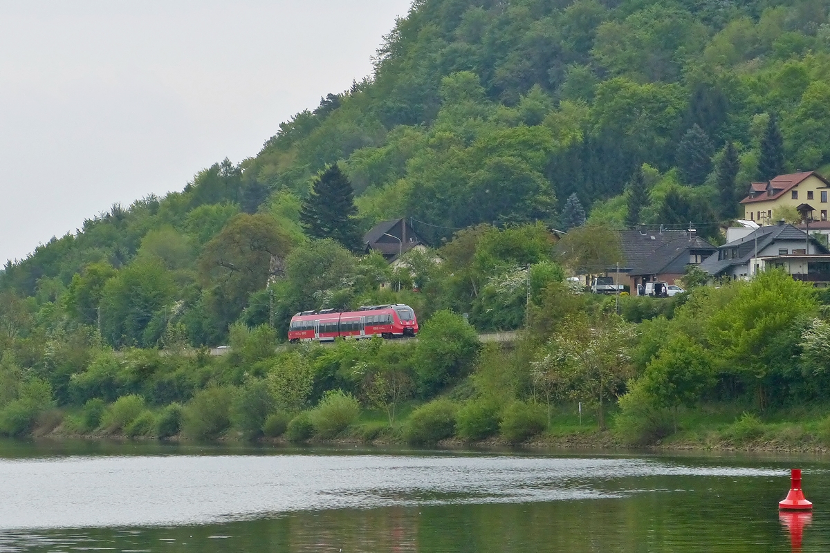 . A local train to Perl pictured in Oberbillig on the KBS 692 (Obermoselstrecke) on Arpil 26th, 2014.