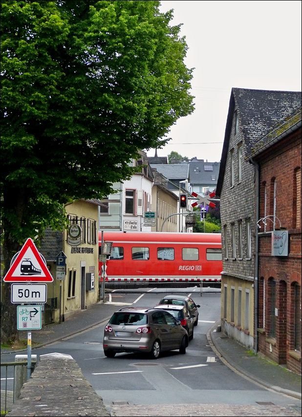 . A train is running through Runkel on May 26th, 2014.