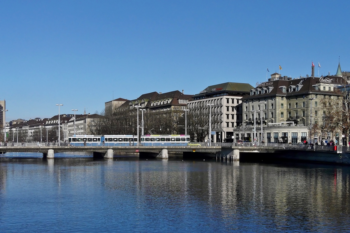 . A Tram 2000 is running on the Bahnhofbrücke in Zürich on December 27th, 2009.